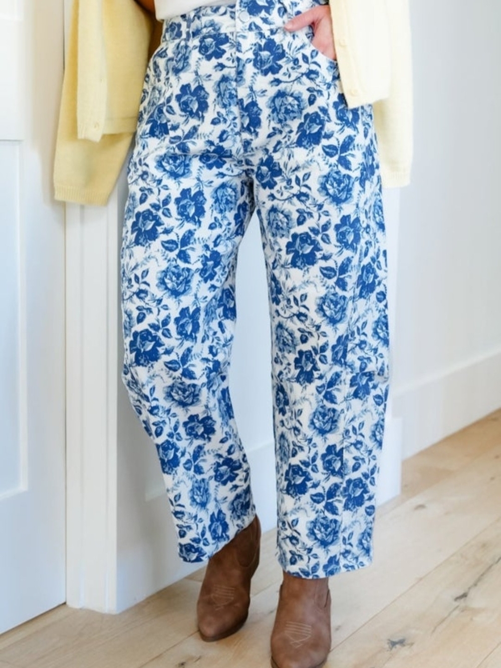 Blue Rose Print Barrel Pants